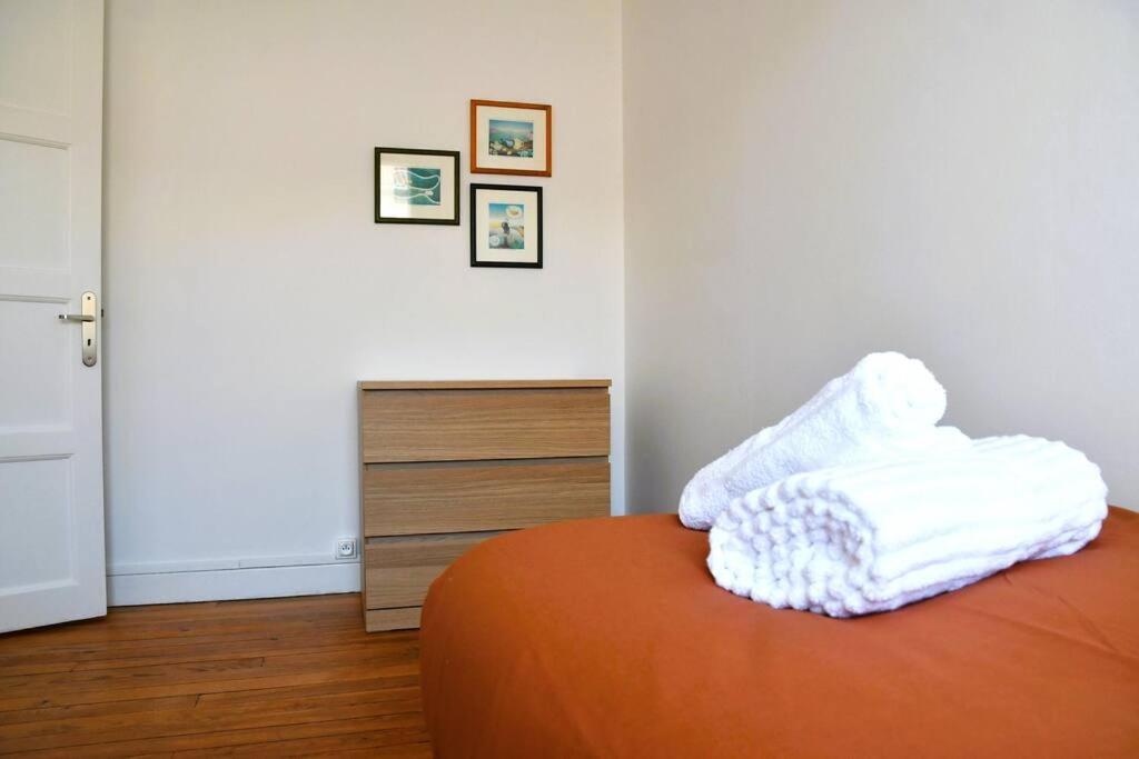 Vue Pyreneenne Elegante Avec 2 Chambres Tarbes Bagian luar foto